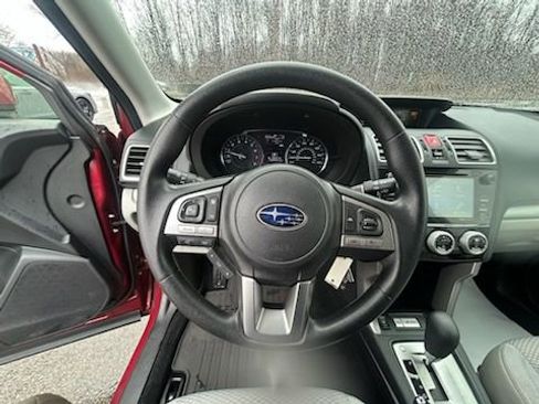 Used 2018 Subaru Forester 2.5i Premium image 11