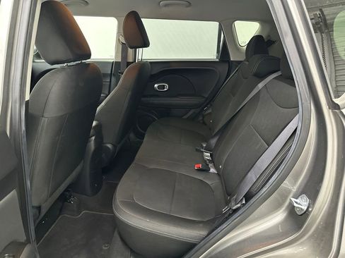 Used 2015 Kia Soul FWD image 19