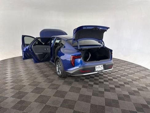 Certified 2025 Kia K4 LXS image 18
