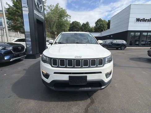 Used 2020 Jeep Compass Latitude w/ Popular Equipment Group AWD/4WD image 3
