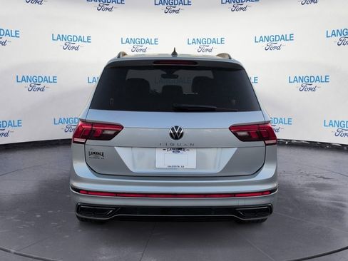 Used 2024 Volkswagen Tiguan SE R-Line w/ MDO Package, Three-Row image 8