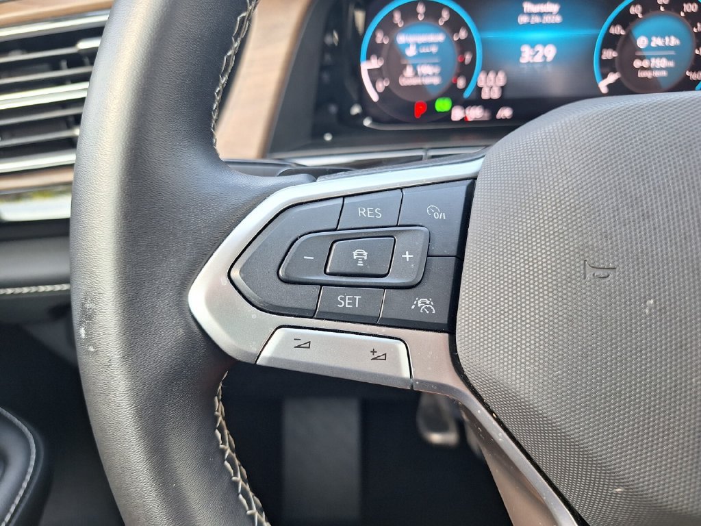 Used 2026 Volkswagen Atlas SE FWD image 18
