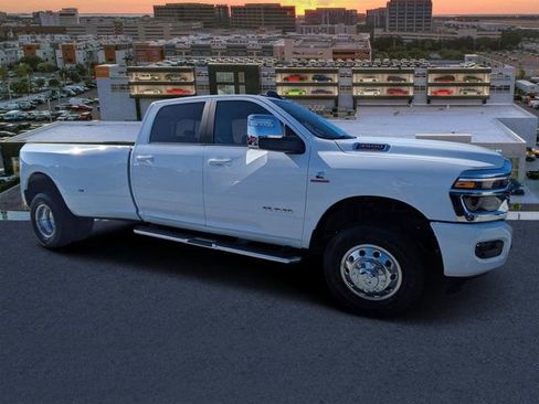 Used 2026 RAM 3500 Laramie AWD/4WD image 1