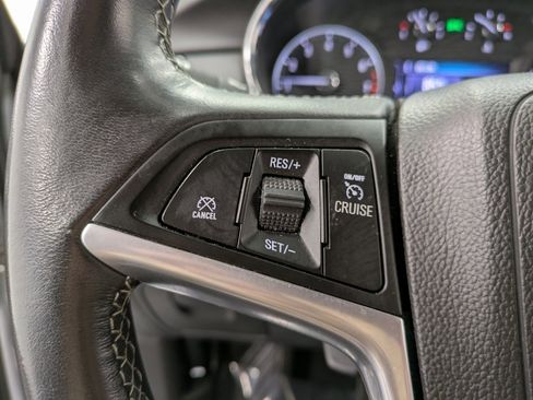 Used 2022 Buick Encore Preferred w/ Safety Package image 16