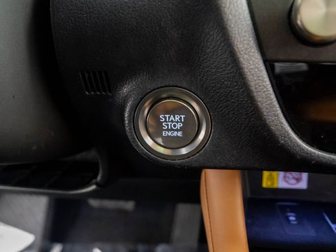 Used 2022 Lexus RX 350L Premium w/ Premium Package image 22