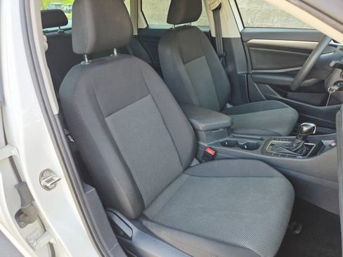 Used 2020 Volkswagen Jetta S image 17