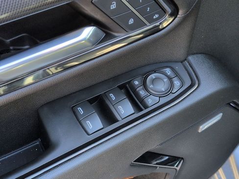 Used 2024 GMC Sierra 2500 AT4 w/ AT4 Premium Plus Package image 15