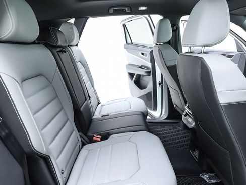 New 2026 Volkswagen Atlas Cross Sport SEL image 38