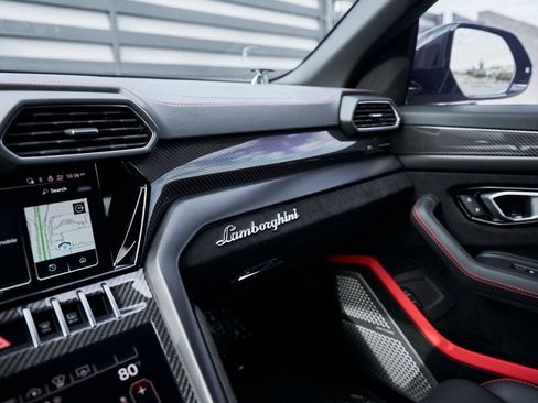 Used 2024 Lamborghini Urus Performante AWD/4WD image 93