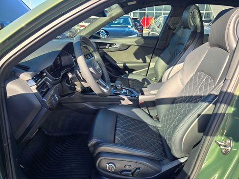 Used 2023 Audi S4 Premium Plus w/ Premium Plus Package image 13