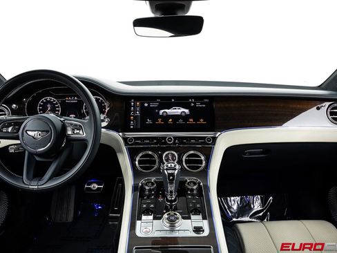 Used 2022 Bentley Continental GT AWD/4WD image 24
