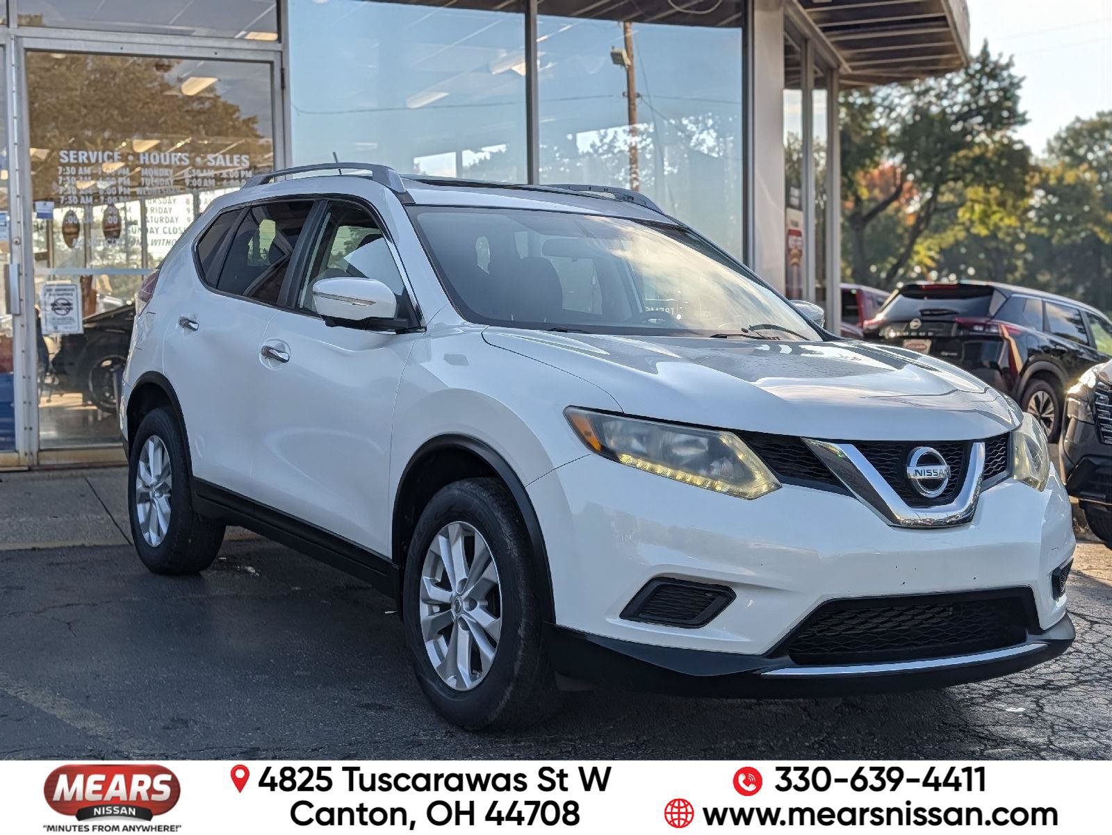 Used 2014 Nissan Rogue SV w/ SV Premium Package AWD/4WD image 1