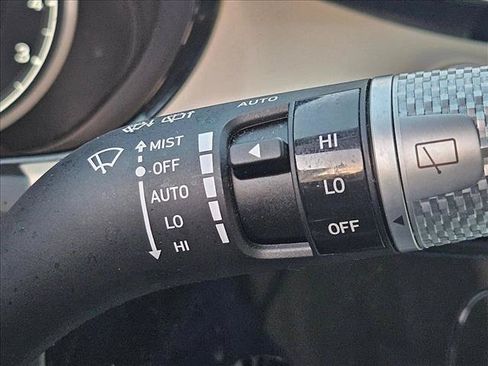 Used 2022 Genesis GV70 2.5T AWD/4WD image 10