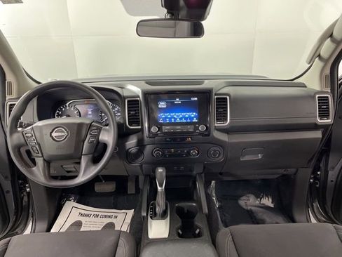 Used 2024 Nissan Frontier SV image 37