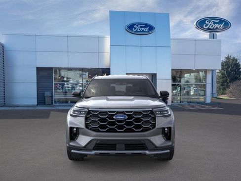 New 2026 Ford Explorer Platinum image 6