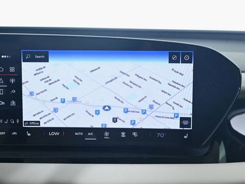 New 2025 Audi Q6 e-tron Premium image 12