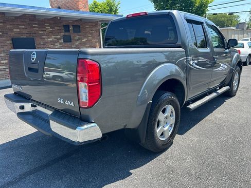 Used 2008 Nissan Frontier SE w/ SE Value Truck Pkg AWD/4WD image 3