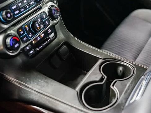 Used 2017 Chevrolet Suburban LS w/ All-Season Package image 24