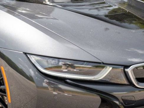 Used 2020 BMW i8 Coupe AWD/4WD image 8