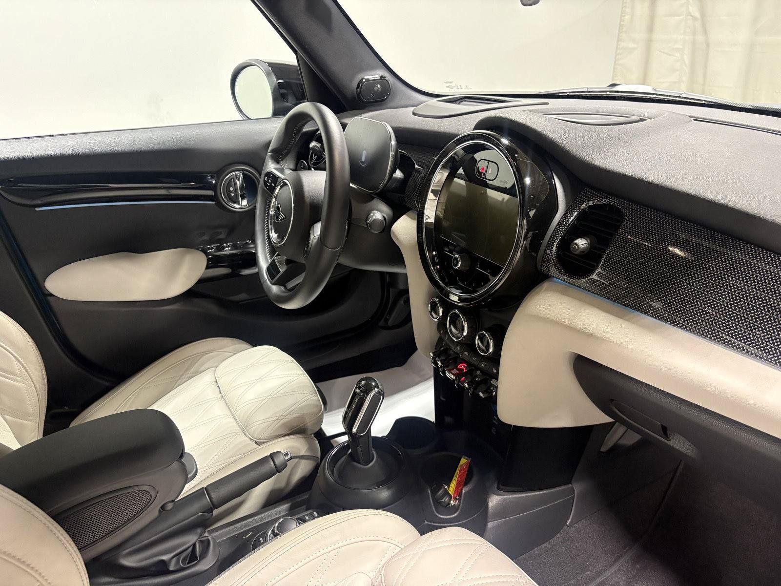 Used 2024 MINI Cooper S FWD image 7