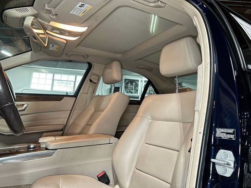 Used 2014 Mercedes-Benz E 350 4MATIC Sedan image 24