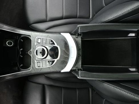Used 2019 Mercedes-Benz GLC 300 image 36