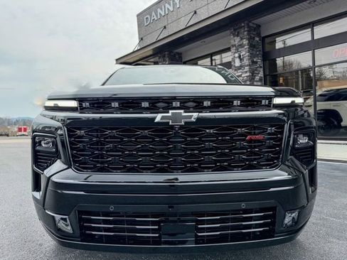 Used 2026 Chevrolet Traverse RS image 18