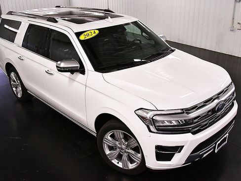 Used 2024 Ford Expedition Max Platinum image 11