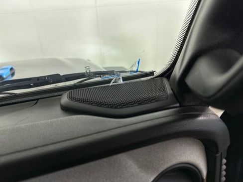 Used 2024 Jeep Wrangler Unlimited image 29