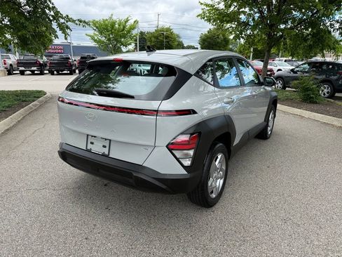 Used 2024 Hyundai Kona SE AWD/4WD image 5