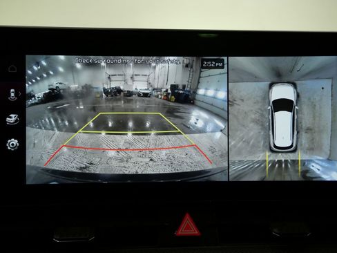 Used 2023 Kia Sportage SX image 18