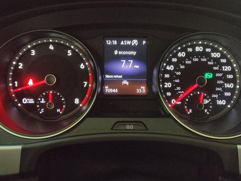 Used 2020 Volkswagen Atlas Cross Sport SE image 23