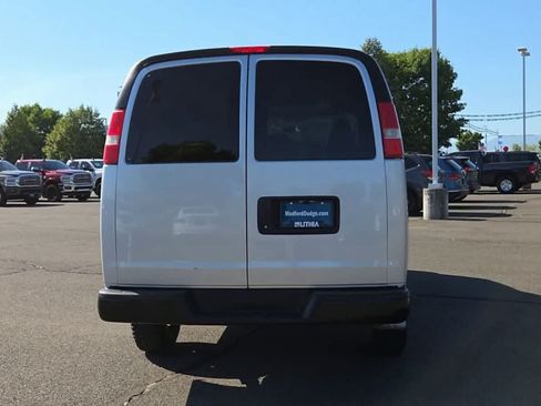 Used 2017 Chevrolet Express 2500 LS RWD image 7