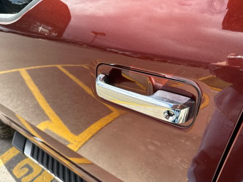 Used 2017 Ford F150 XLT w/ Equipment Group 301A Mid image 10