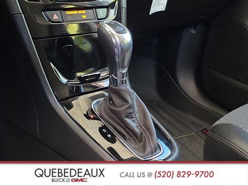 Used 2022 Buick Encore Preferred w/ Safety Package AWD/4WD image 19