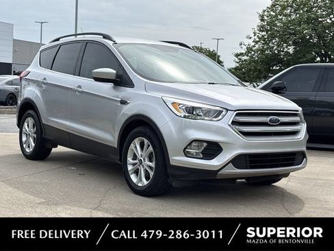 Used 2019 Ford Escape SEL FWD image 1