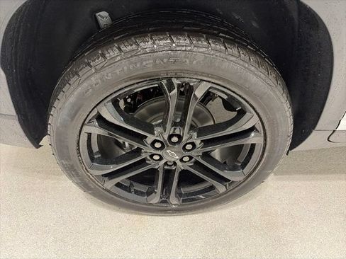 New 2027 Chevrolet Traverse LT w/ LPO, Floor Liner Package AWD/4WD image 7