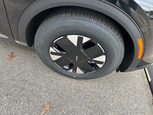 New 2026 Kia Sportage LX image 13