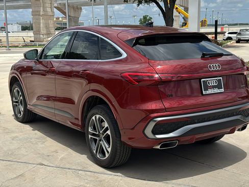 Used 2025 Audi Q5 Premium w/ Convenience Package AWD/4WD image 5
