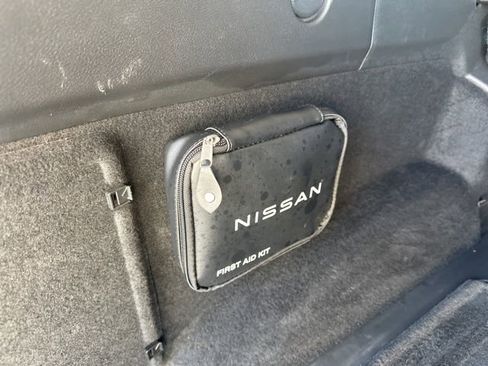 Used 2023 Nissan Rogue S image 27