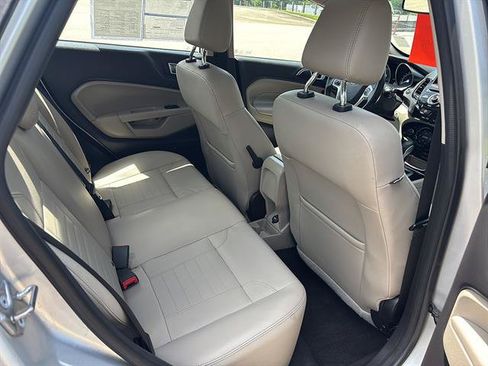 Certified 2017 Ford Fiesta Titanium FWD image 19