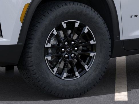 New 2026 Chevrolet Traverse Z71 w/ Driver Confidence Package image 9