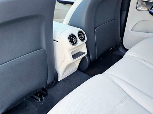 New 2026 Mercedes-Benz GLC 300 4MATIC image 24