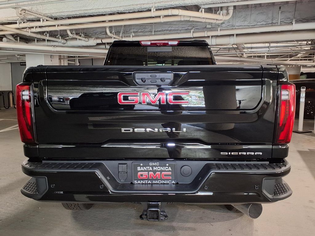 New 2026 GMC Sierra 2500 Denali w/ Max Trailering Package AWD/4WD image 7