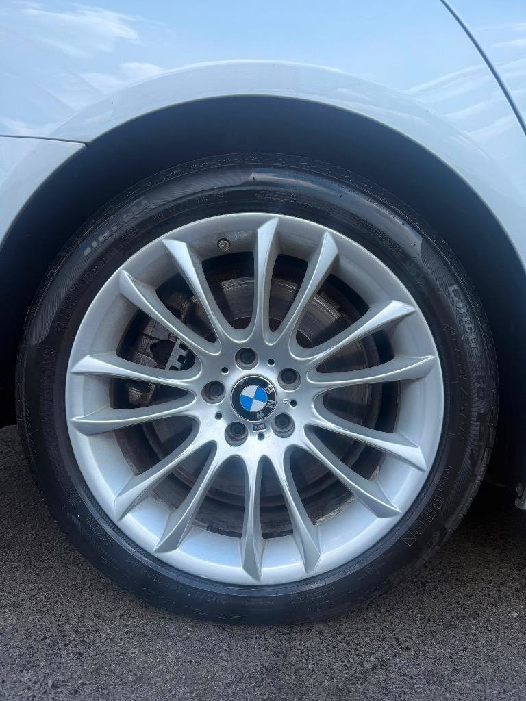 Used 2013 BMW 750Li RWD image 14