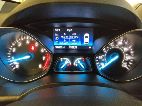 Used 2017 Ford Escape S FWD image 23