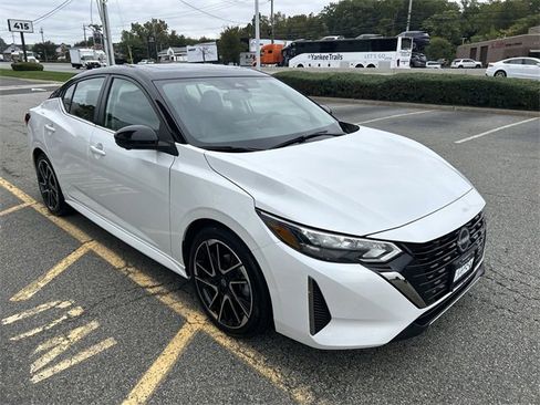 Certified 2024 Nissan Sentra SR w/ SR Premium Package image 2