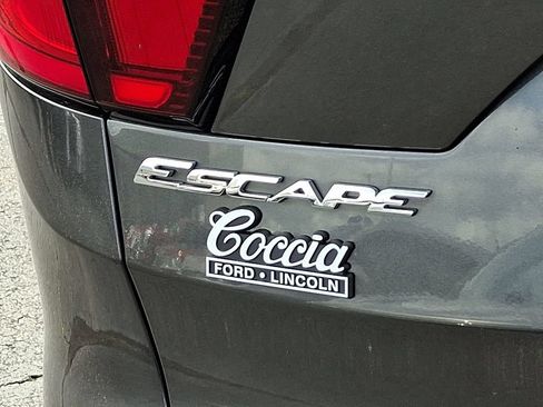 Certified 2019 Ford Escape SE AWD/4WD image 30