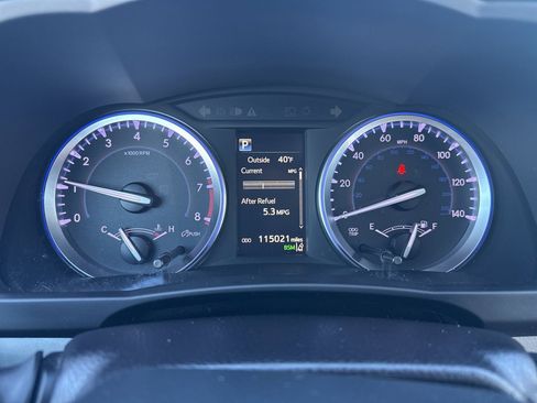 Used 2019 Toyota Highlander XLE image 12