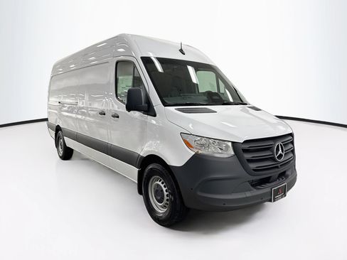 Used 2026 Mercedes-Benz Sprinter 2500 image 1